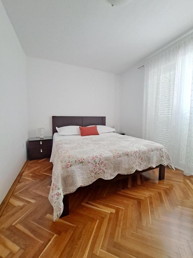 Apartments Marija Brela Exterior foto